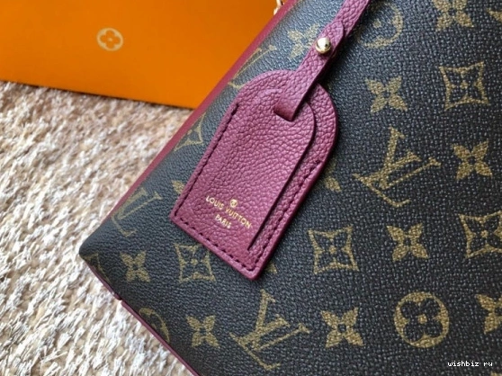 WIS MM Vuitton Louis SURENE 0804